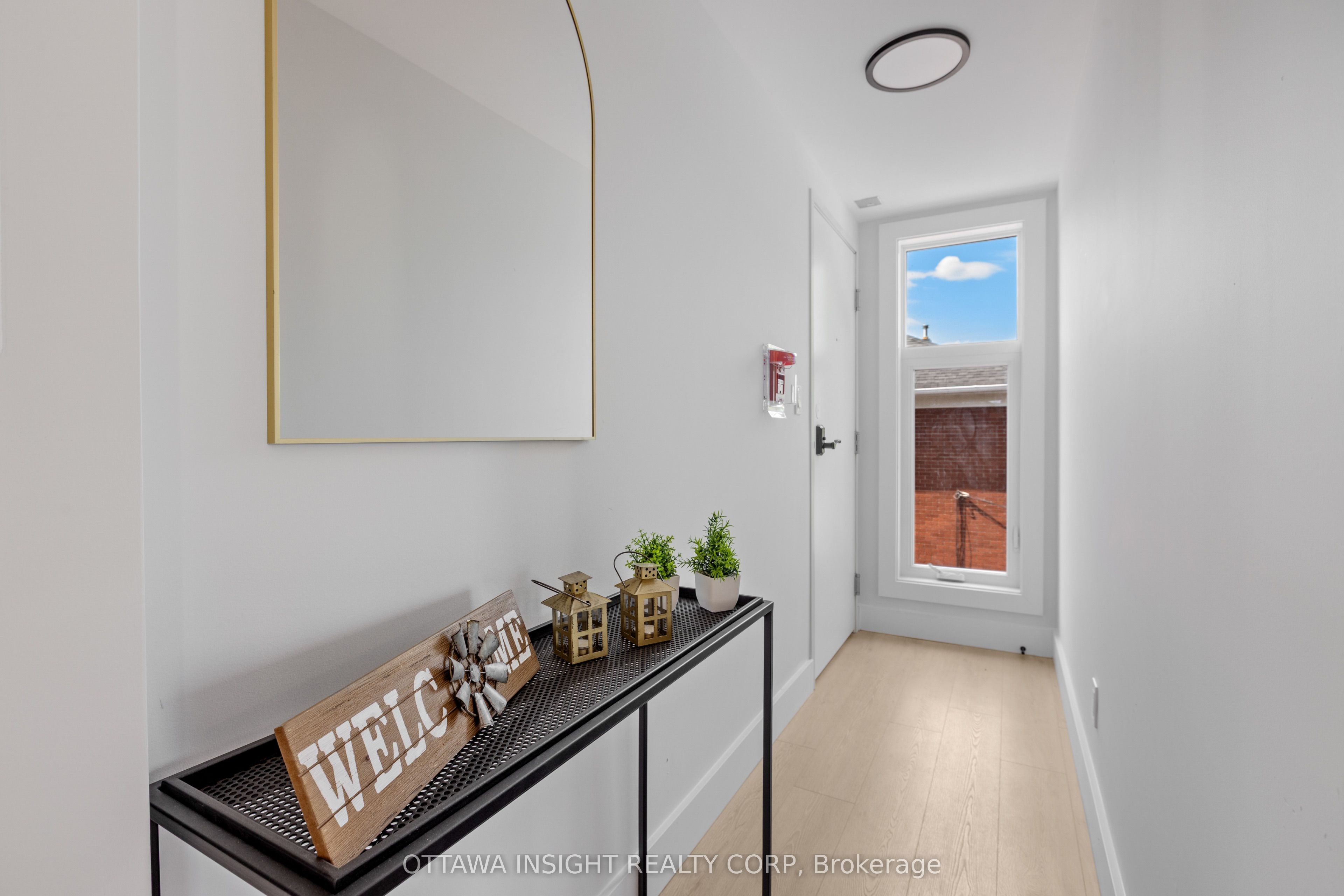 Unit 4 - 2405 Carlsen Avenue, Ottawa 4