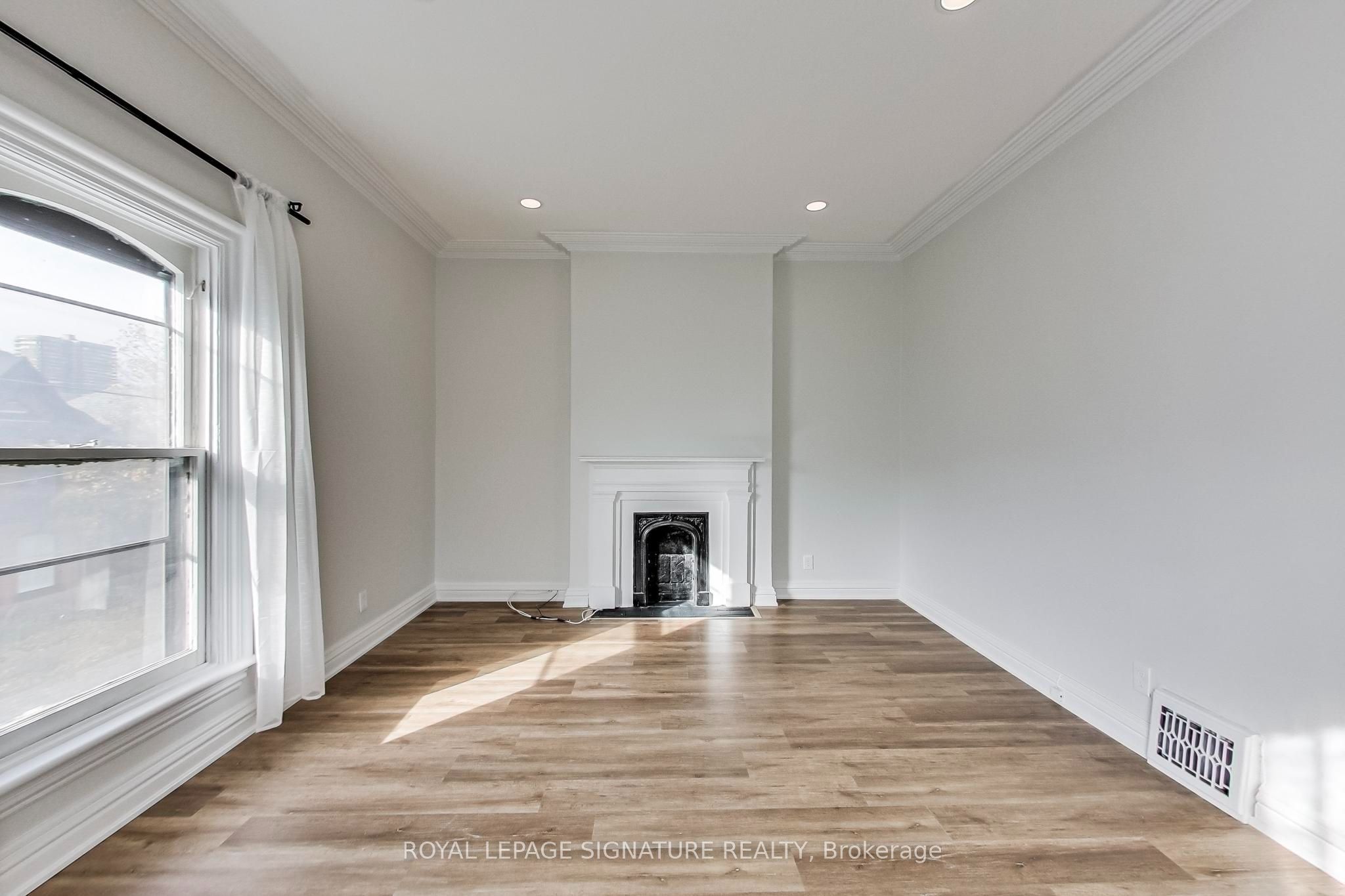 Unit 2 - 102 West Avenue S, Hamilton 5