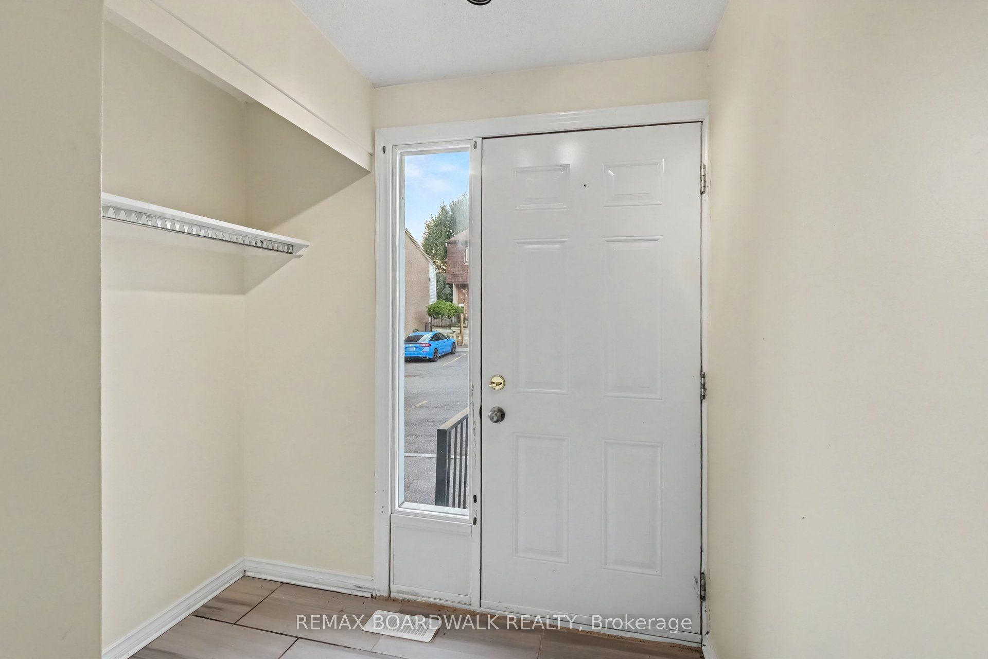 912 Elmsmere Road, Orleans-Gloucester 2