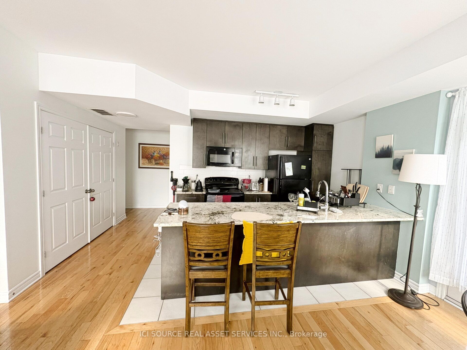 298C Everest Private, Ottawa 5