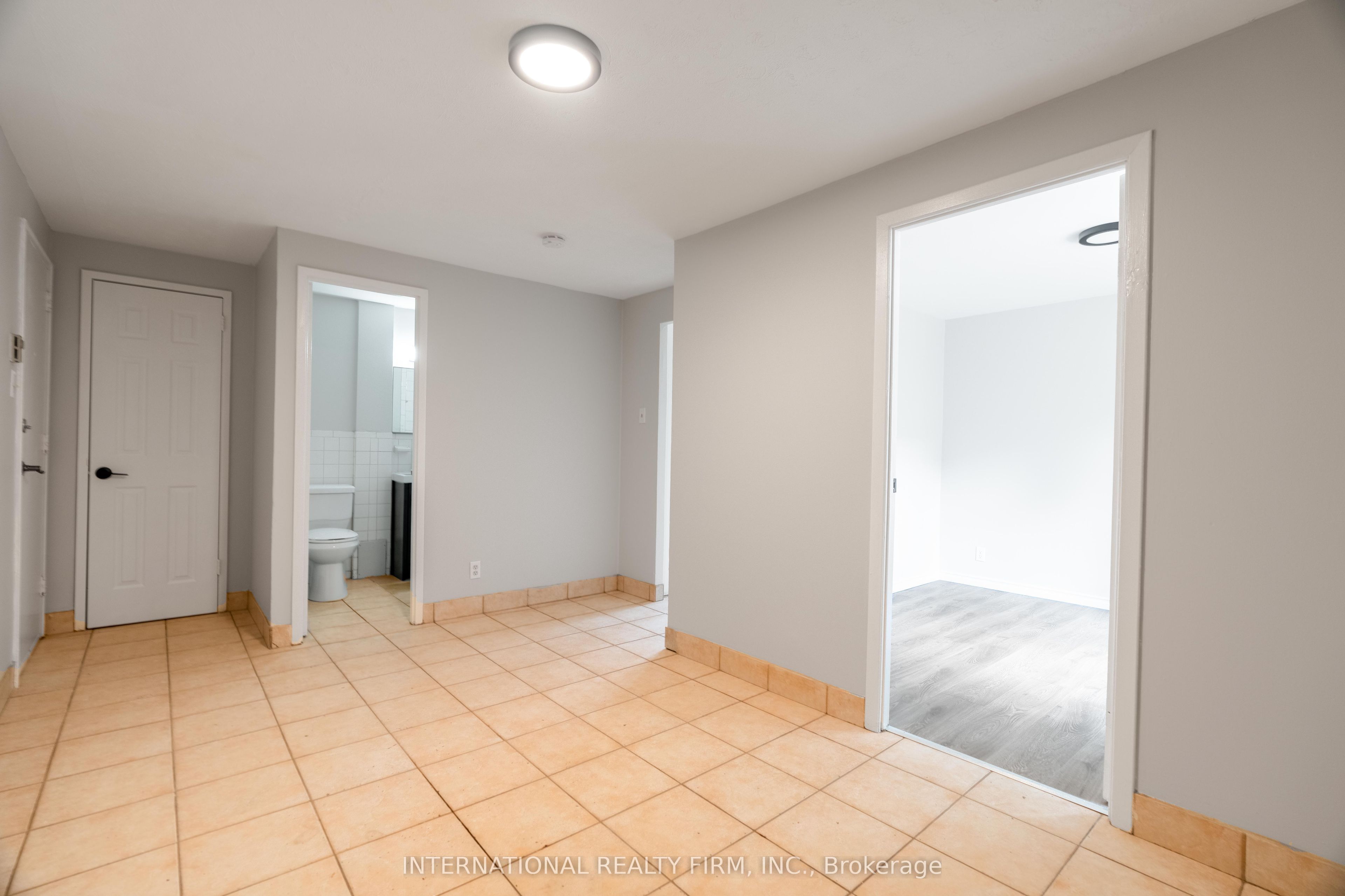 Unit 2 - 24 Brookside Street, London 2