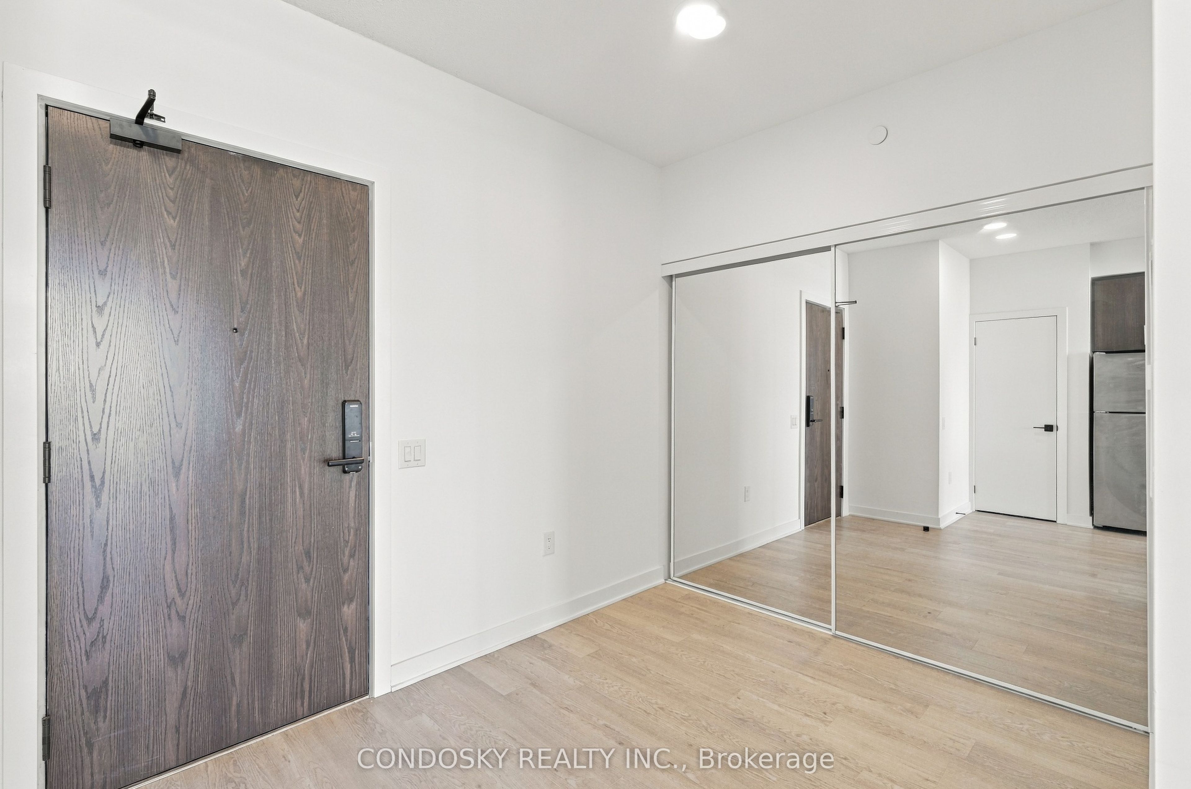 Unit 1012 - 2782 Barton Street E, Hamilton 4