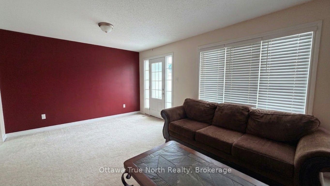 305 Menorca Drive, West Carleton Twp 5