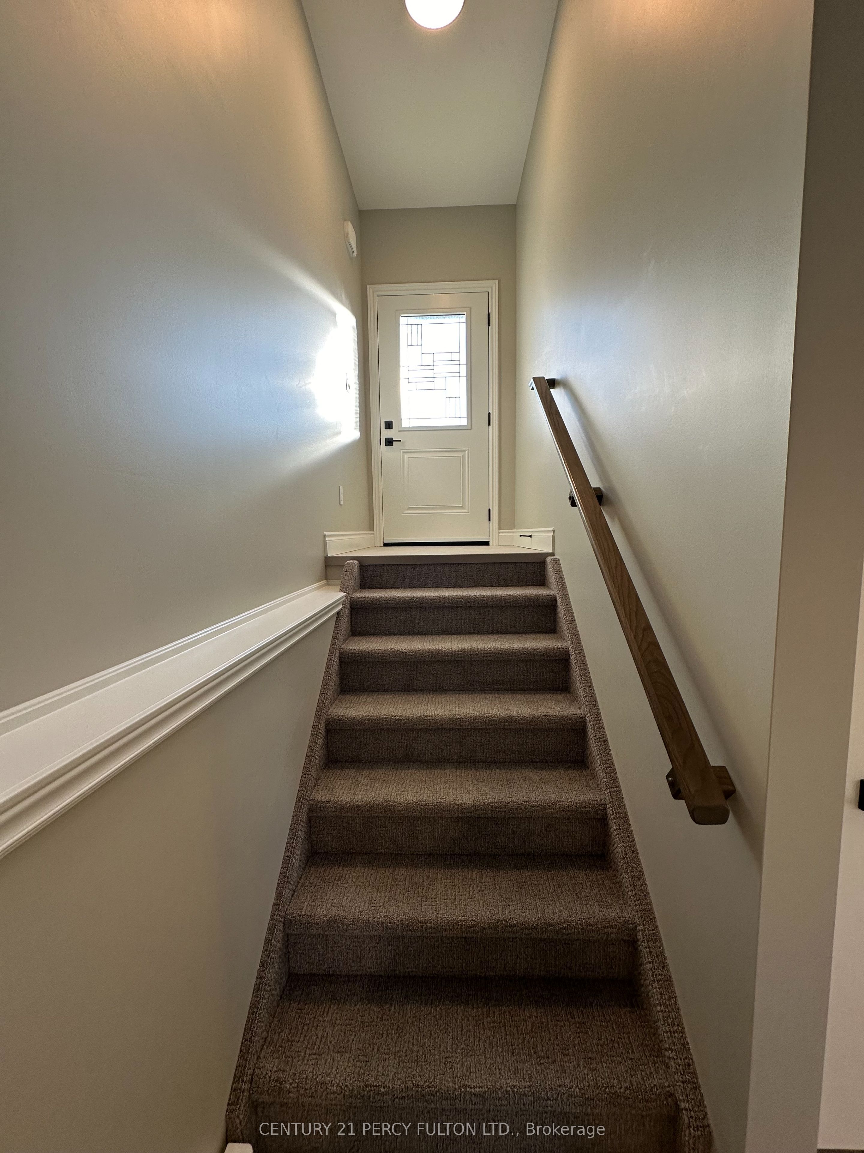Unit 2 - 56 Heber Street, Quinte West 2