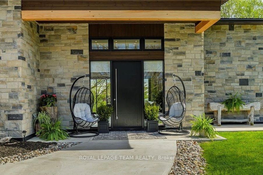 8 Headlands Way, Leeds and the Thousand Islands 3