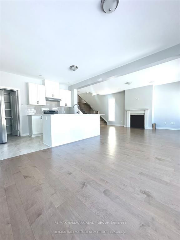 863 Snowdrop Crescent, Orleans-Gloucester 4