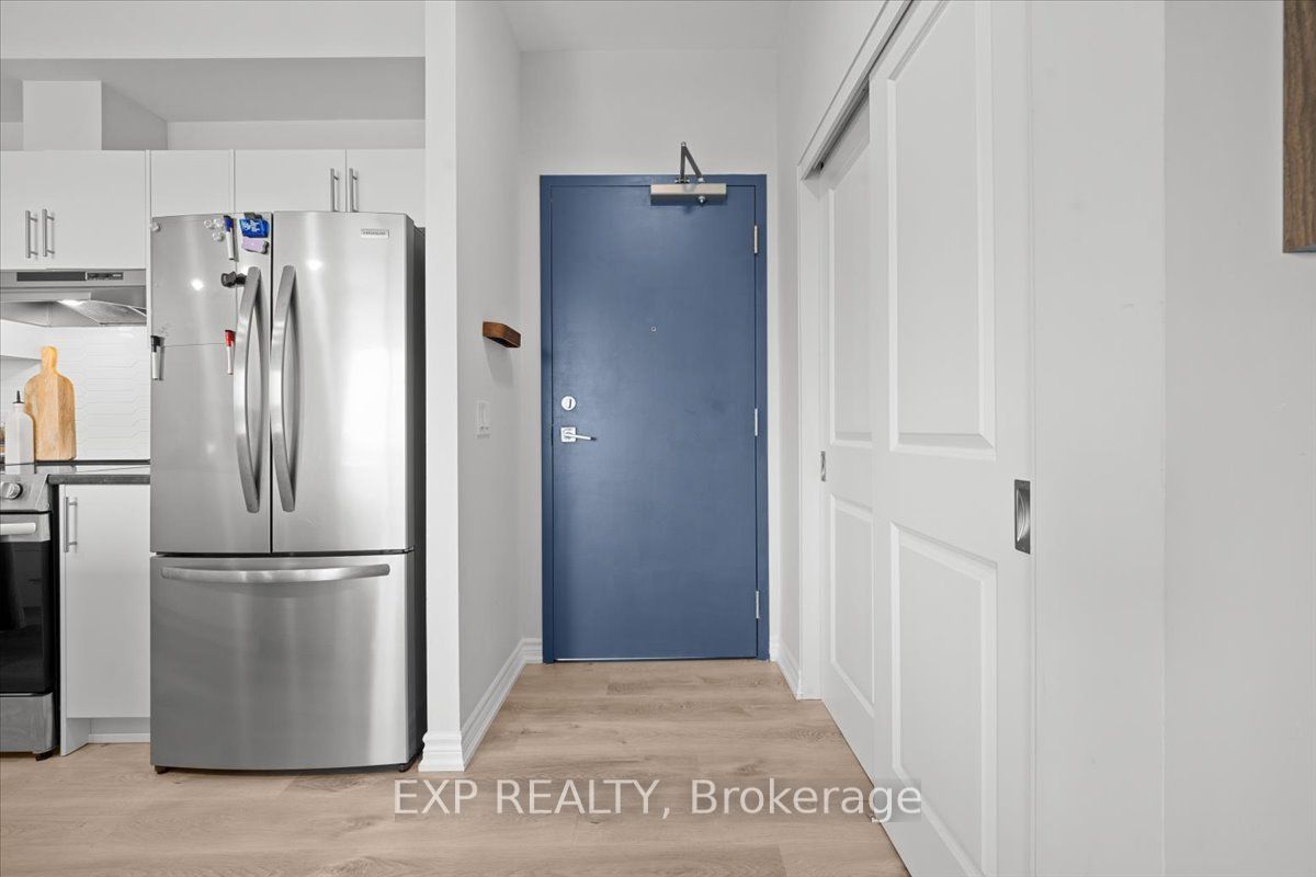 Unit 613 - 397 Codd's Road, Ottawa 3
