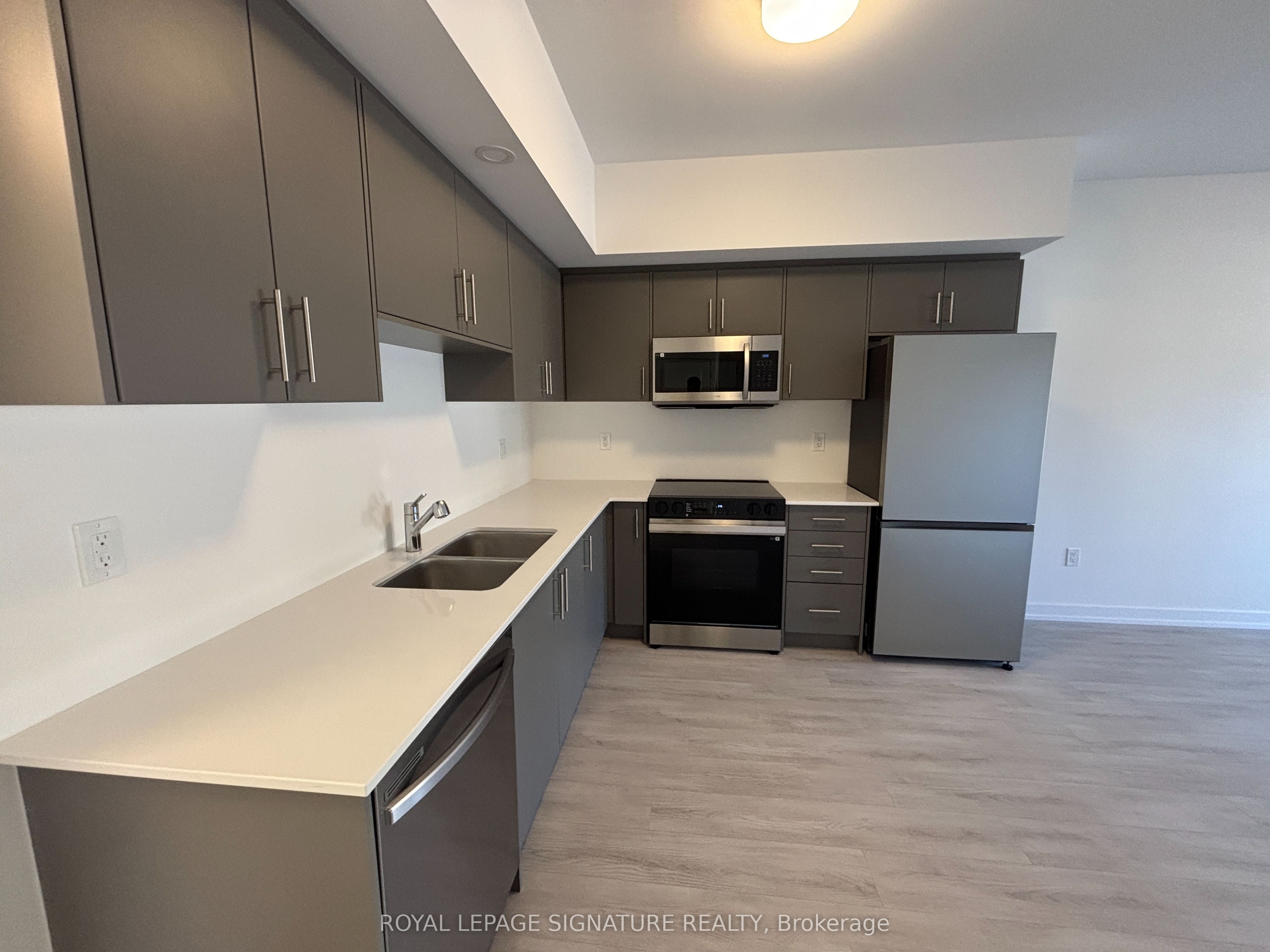 Unit 28 - 42 Lowes Road W, Guelph 3