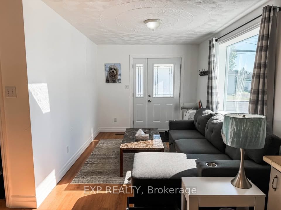 Unit 2 - 4564 Ste Catherine Street, The Nation 2