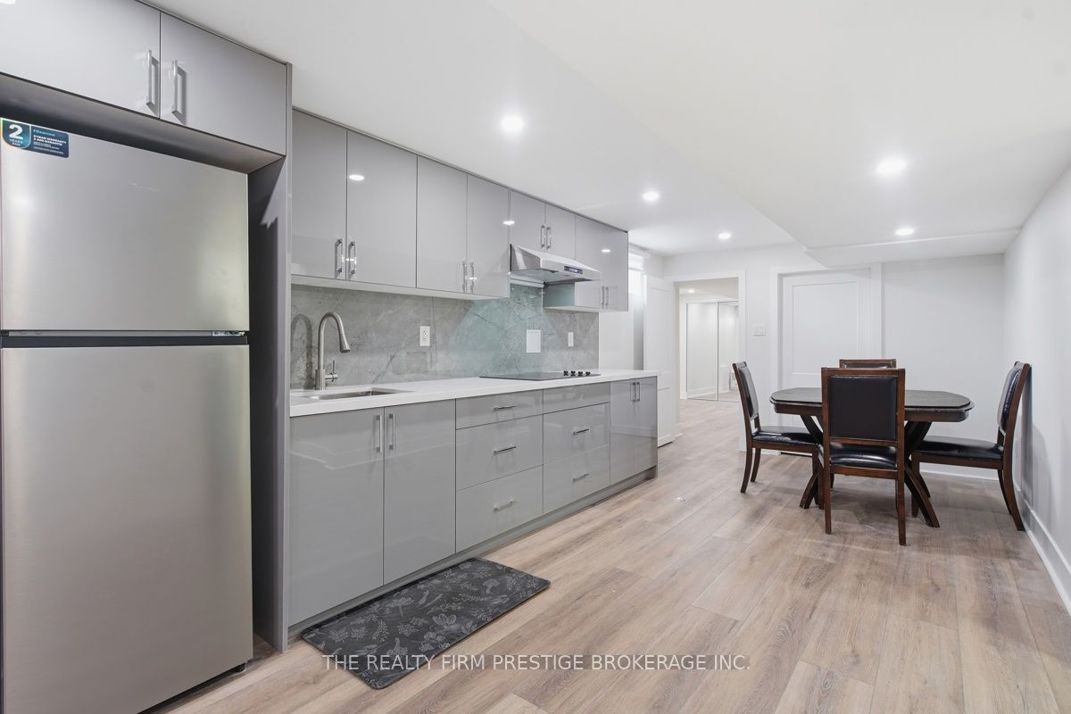 612 Fox Mill Place, London 2