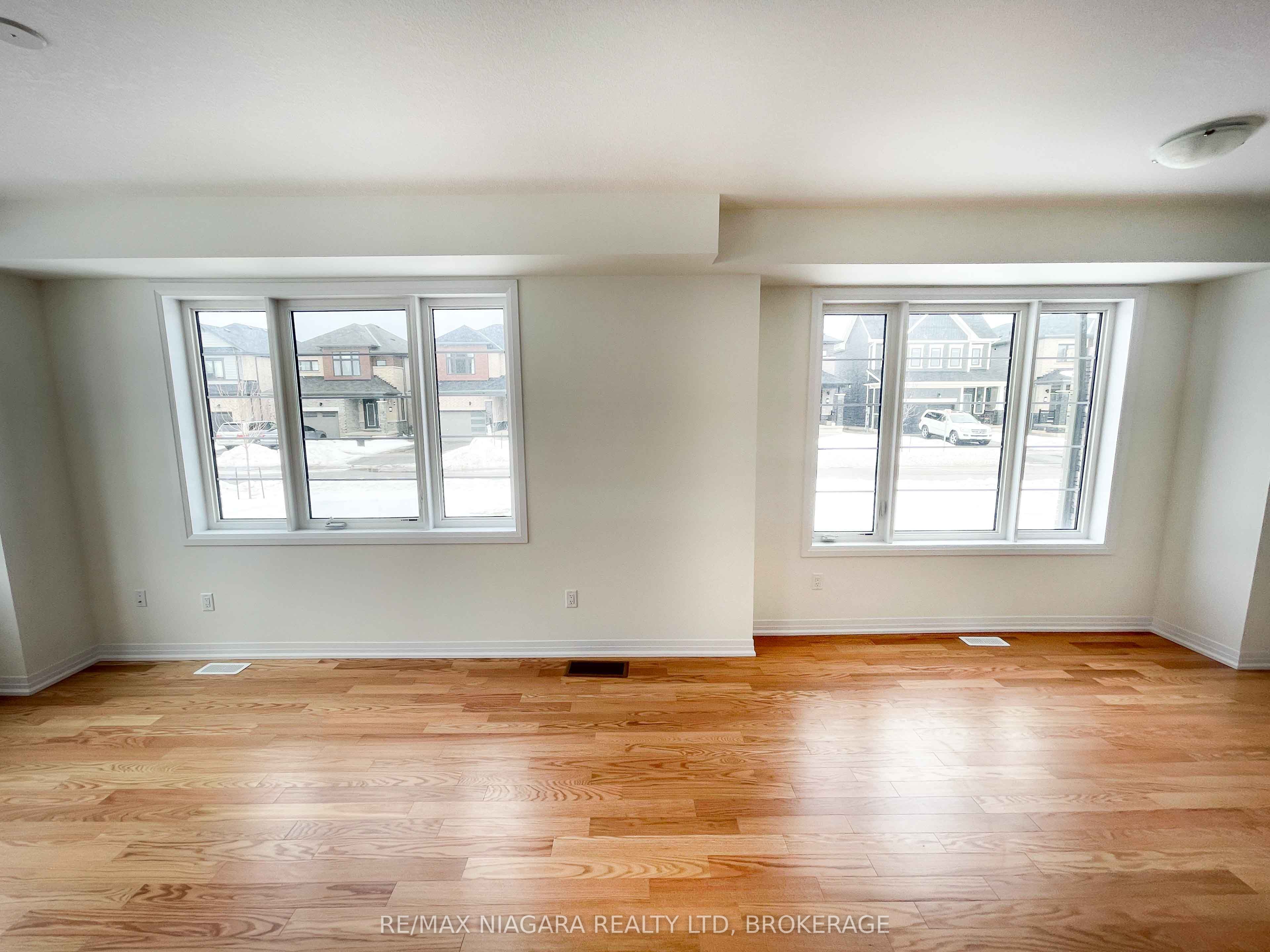 Unit 23 - 15 Peach Street, Thorold 5