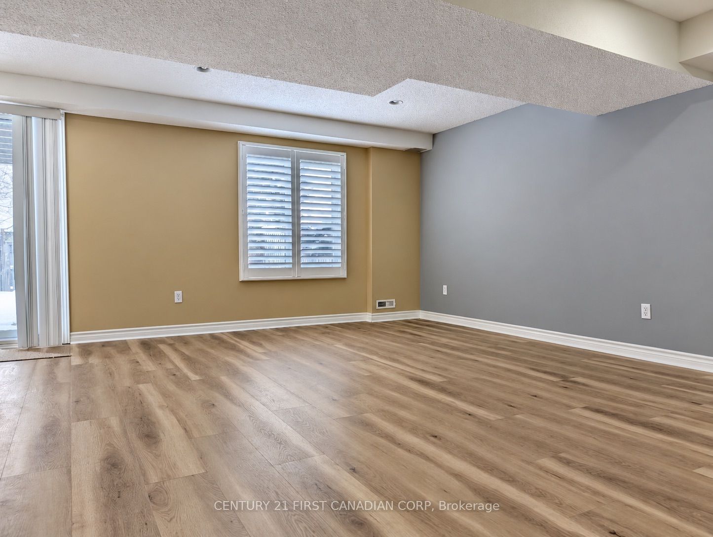 Unit LOWER - 924 Guildwood Boulevard, London 3