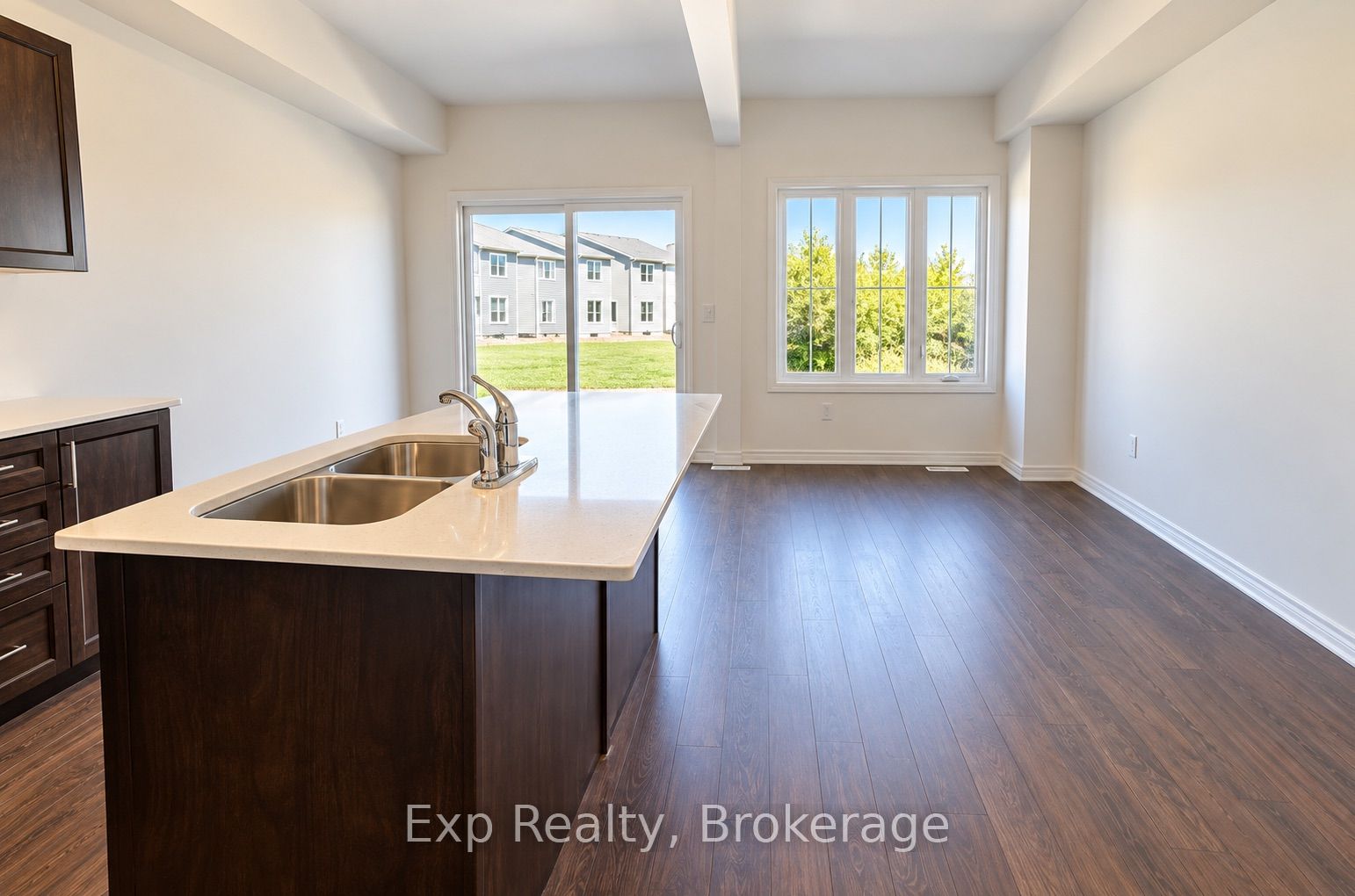39 Lincoln Drive, Belleville 3