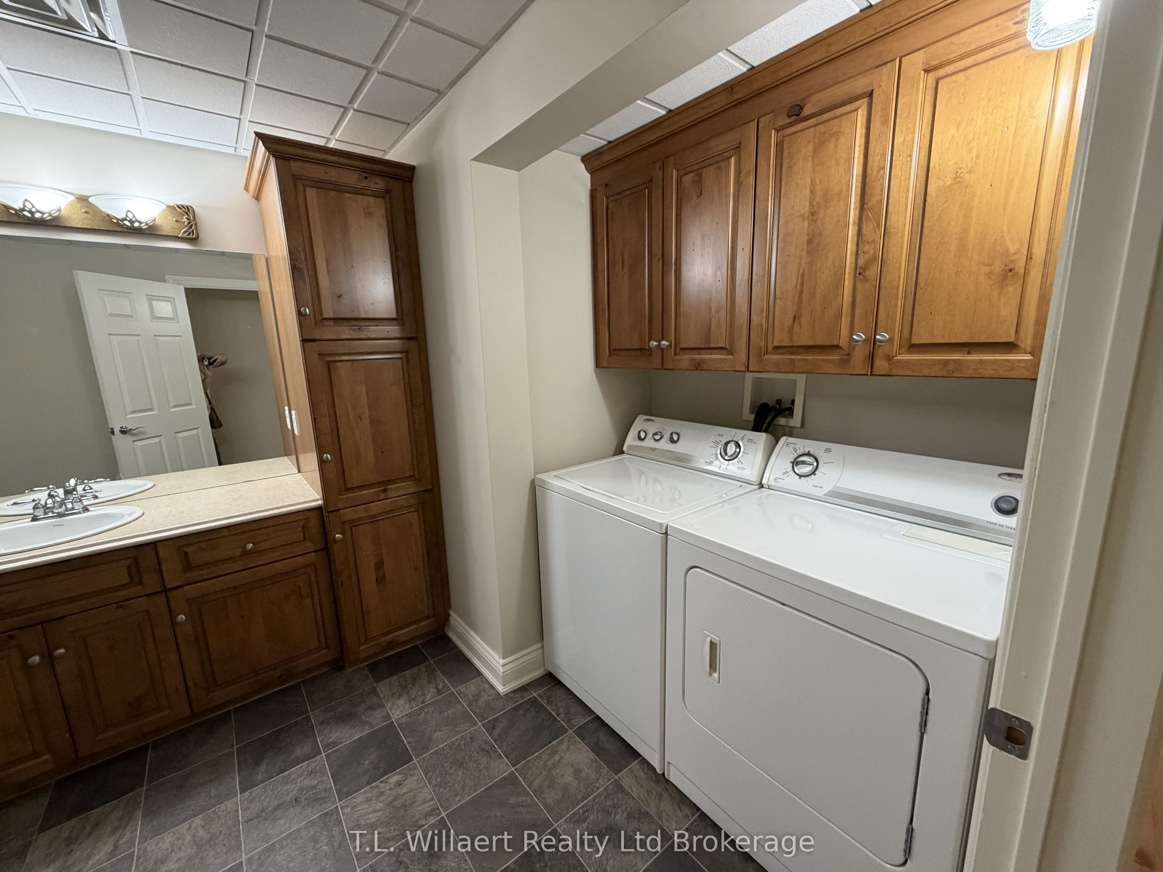 Unit 202 - 17 Brock Street W, Tillsonburg 4