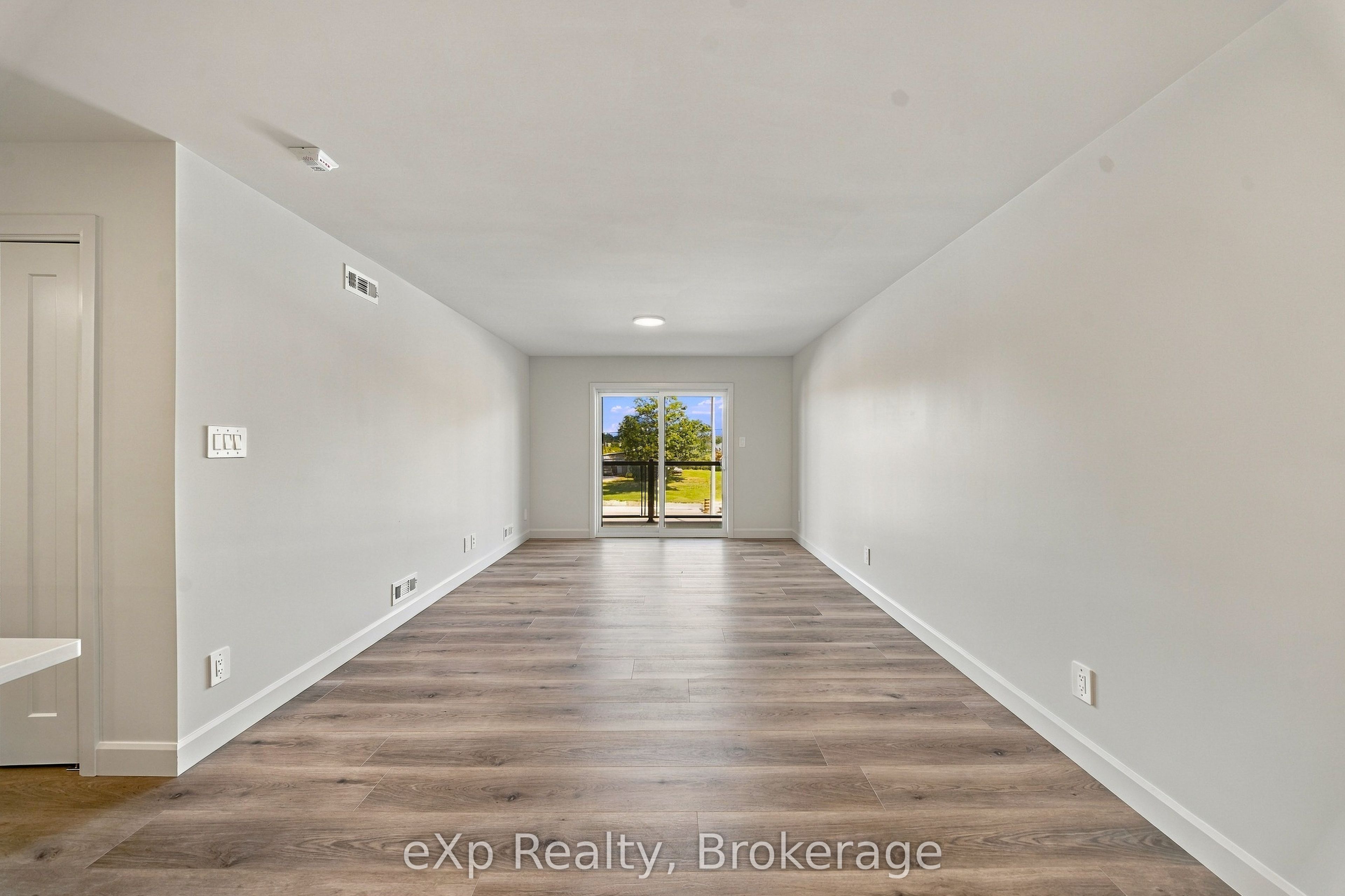 Unit 204 - 10 Hillside Meadow Drive, Quinte West 4