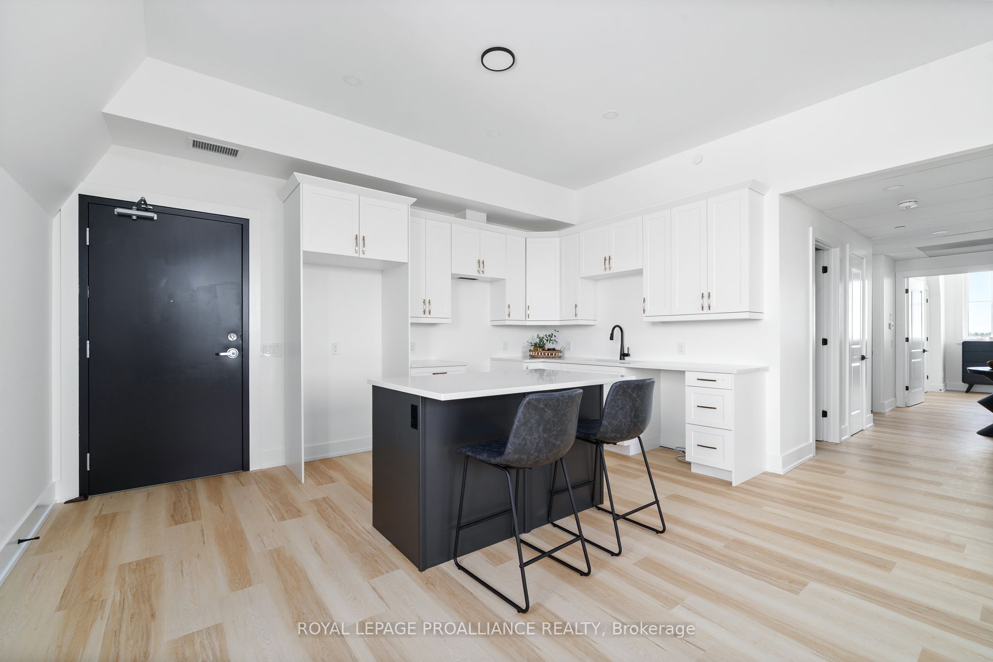 Unit 301 - 941 Charles Wilson Parkway, Cobourg 4
