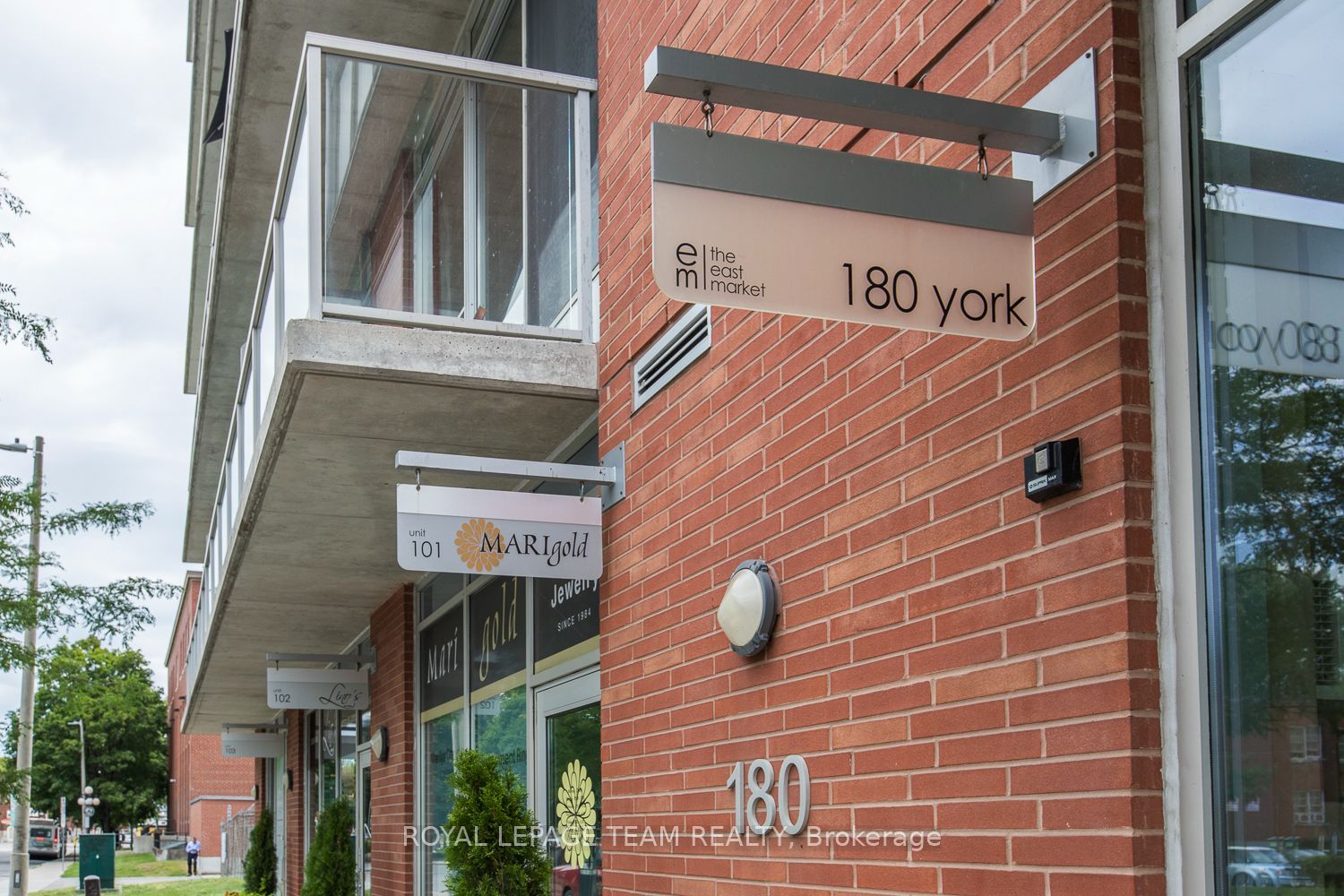 Unit 209 - 180 York Street, Ottawa 3