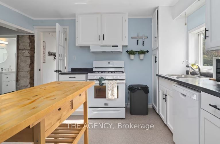 Unit 12 - 1743 County Road, Prince Edward County 5