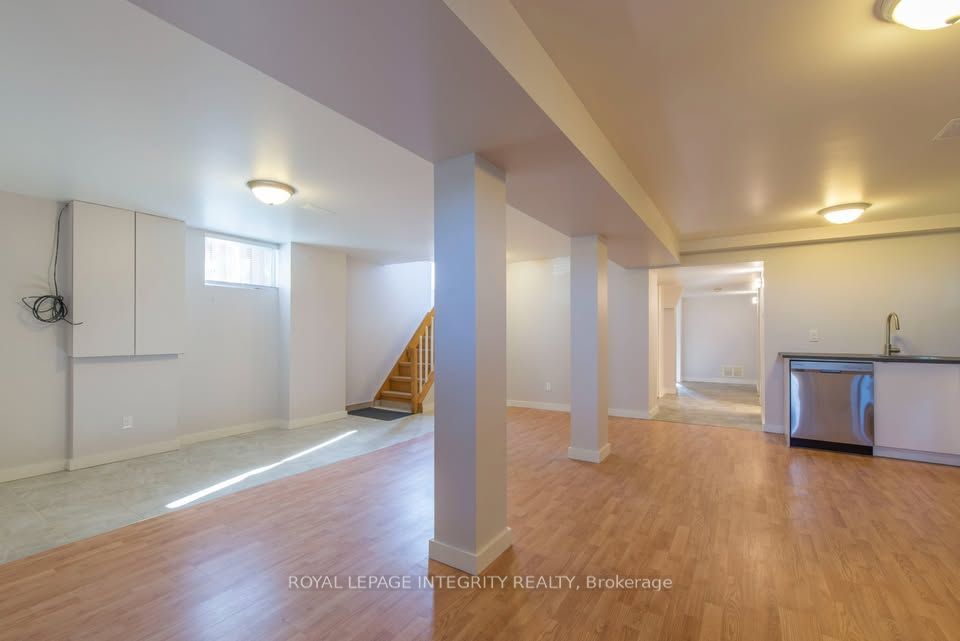 Unit B - 892 Baseline Road, Ottawa 4
