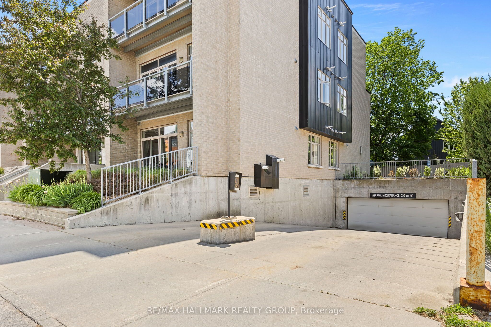 Unit 311 - 682 Churchill Avenue N, Ottawa 3