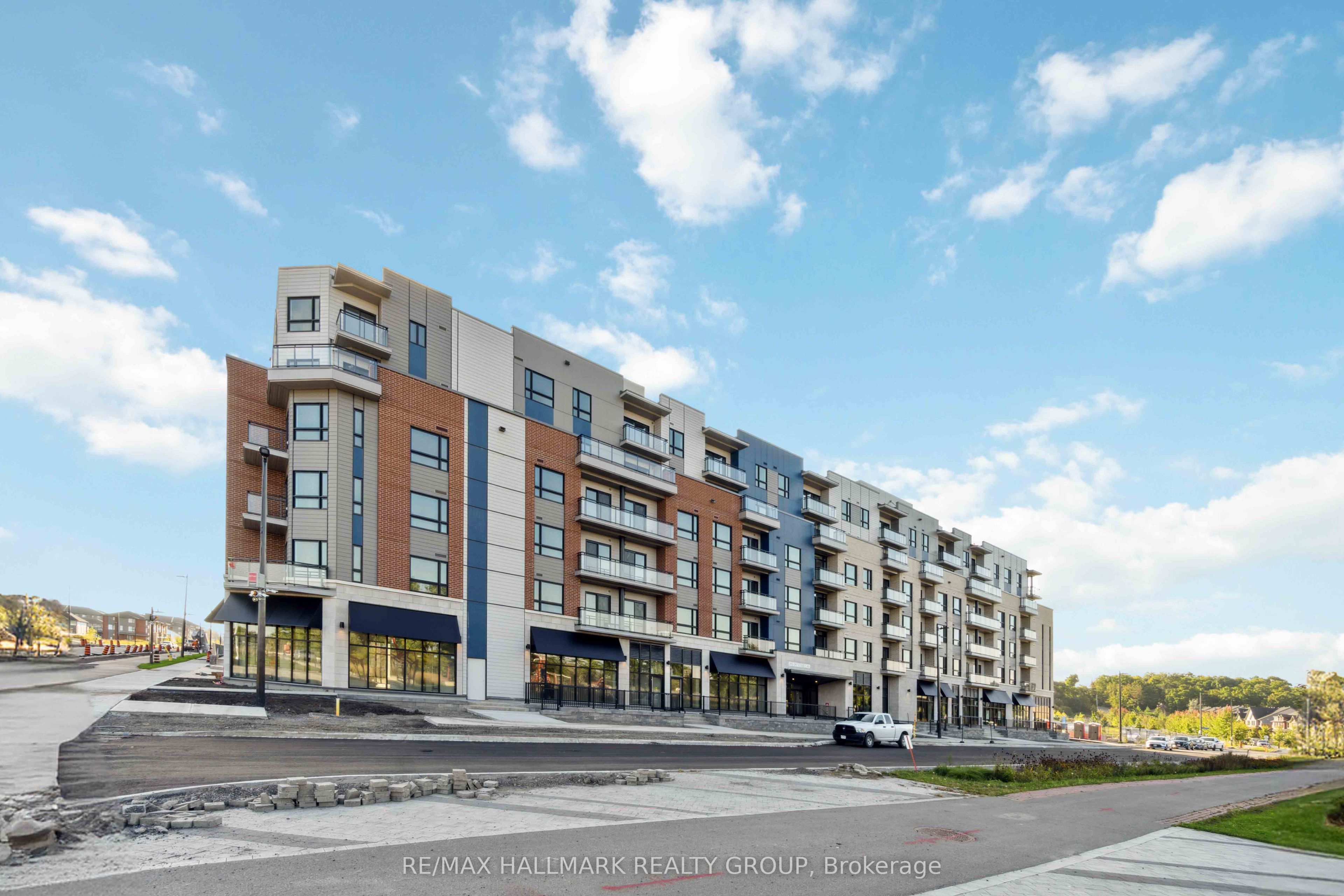 Unit 211 - 397 Codds Road, Ottawa 2