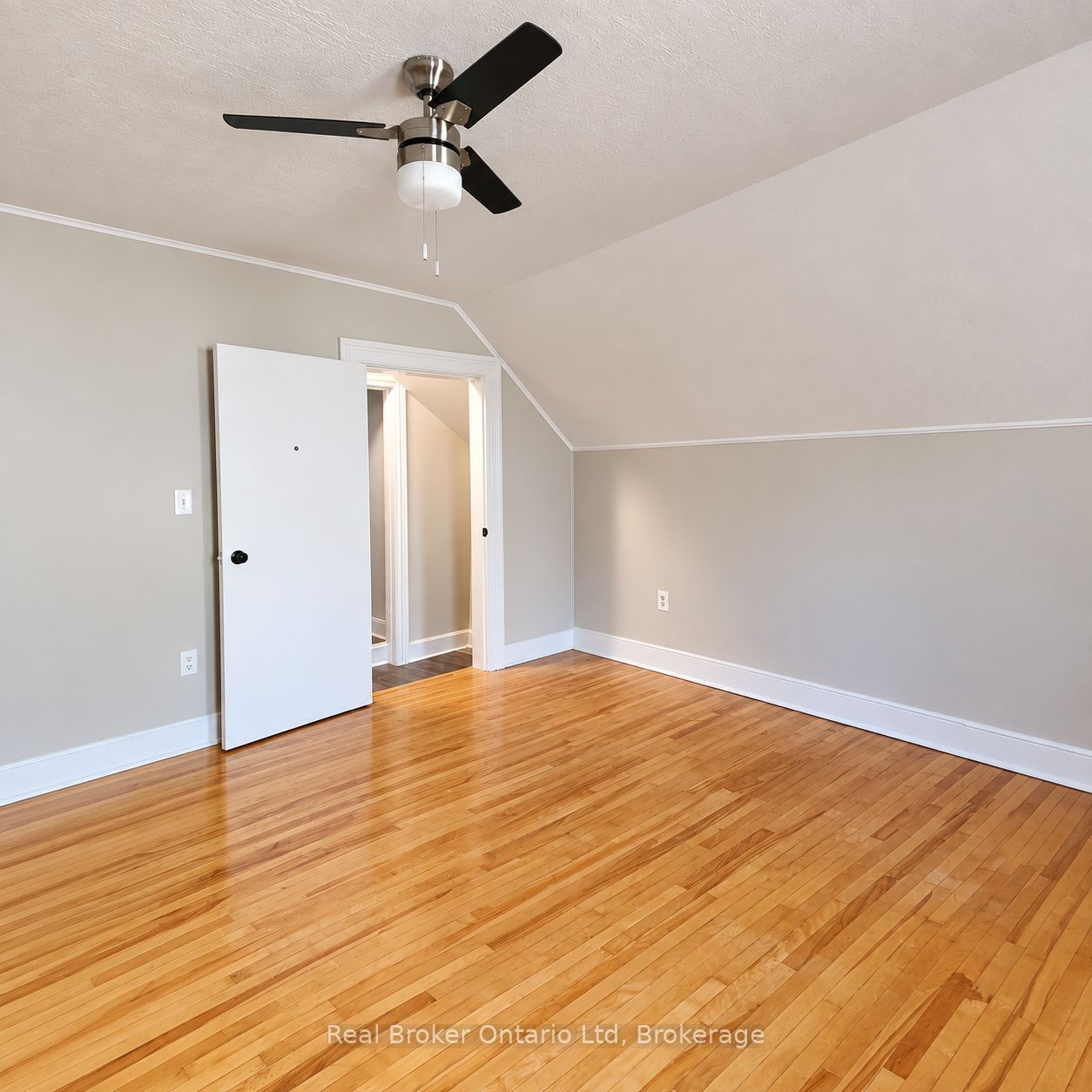 Unit 2 - 1154 4th Avenue E, Owen Sound 4