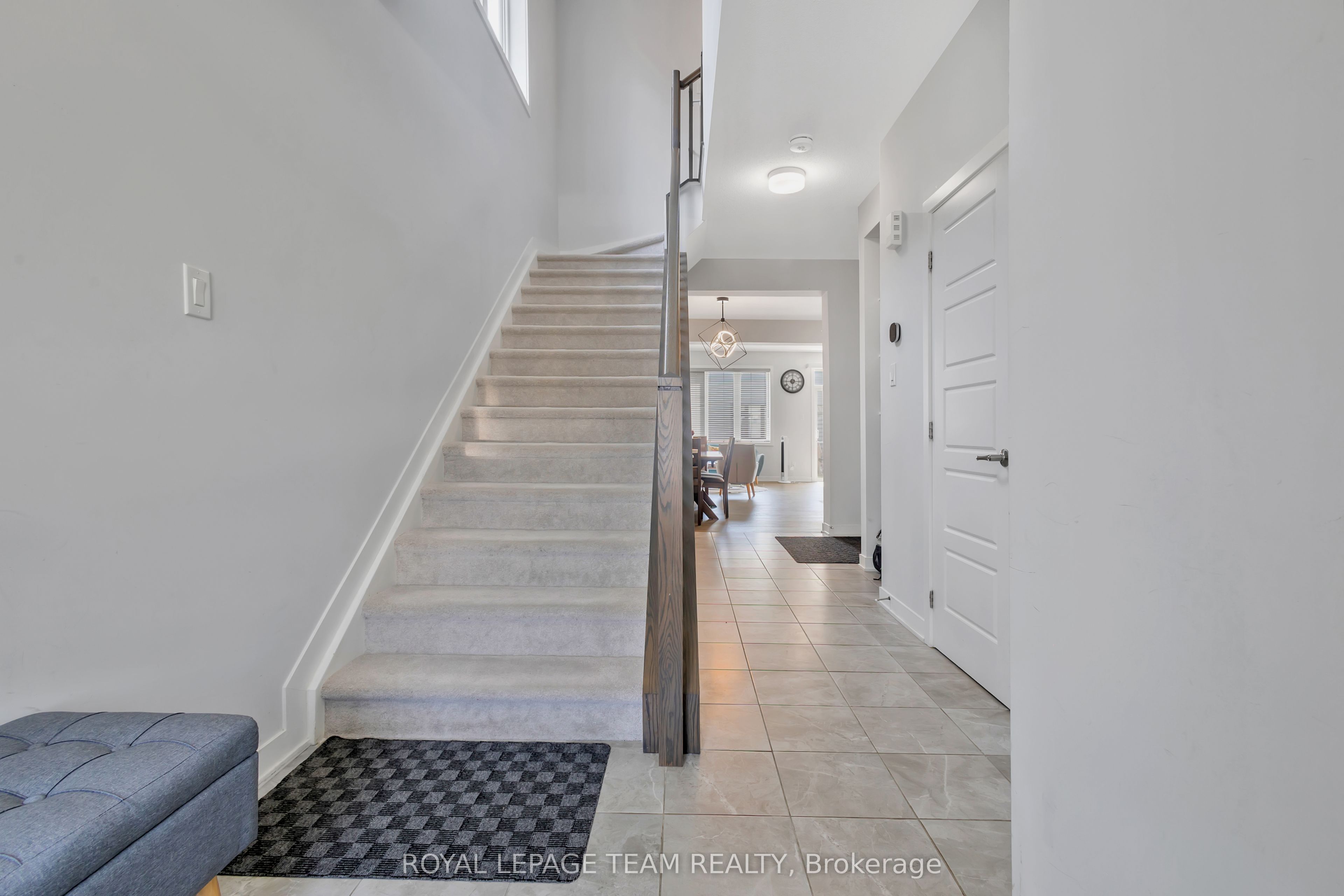 2501 Watercolours Way, Nepean 5