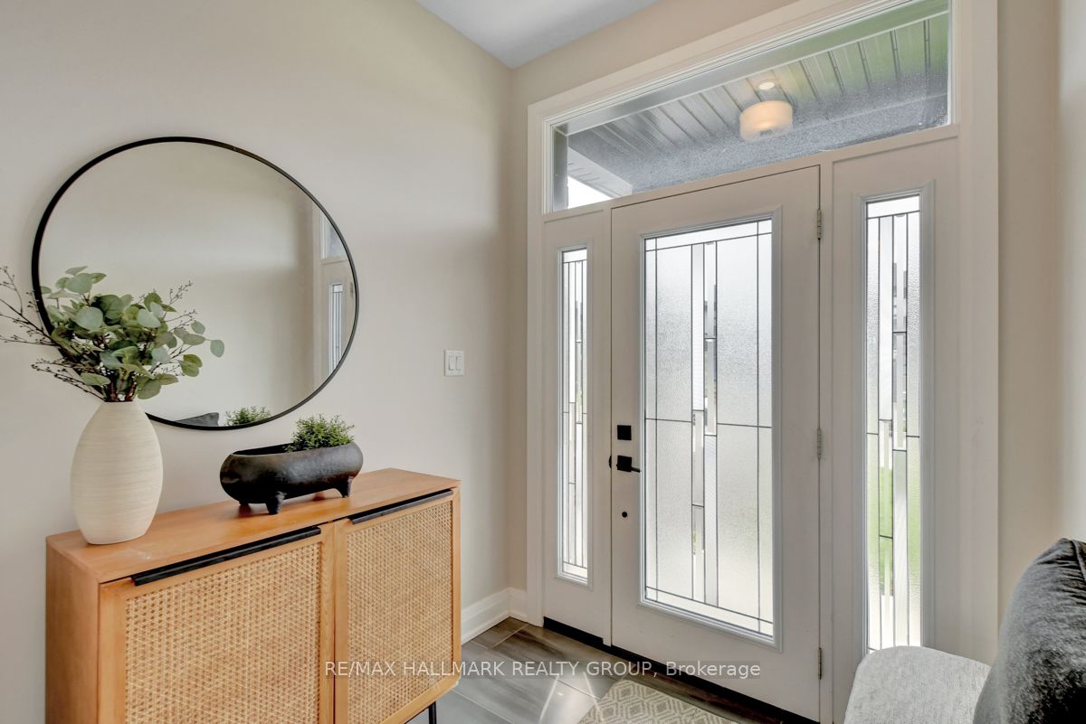 1228 Avignon Street, Russell 2