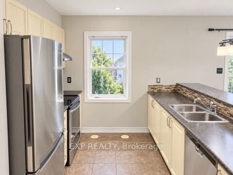 2439 Nutgrove Avenue, Nepean 4