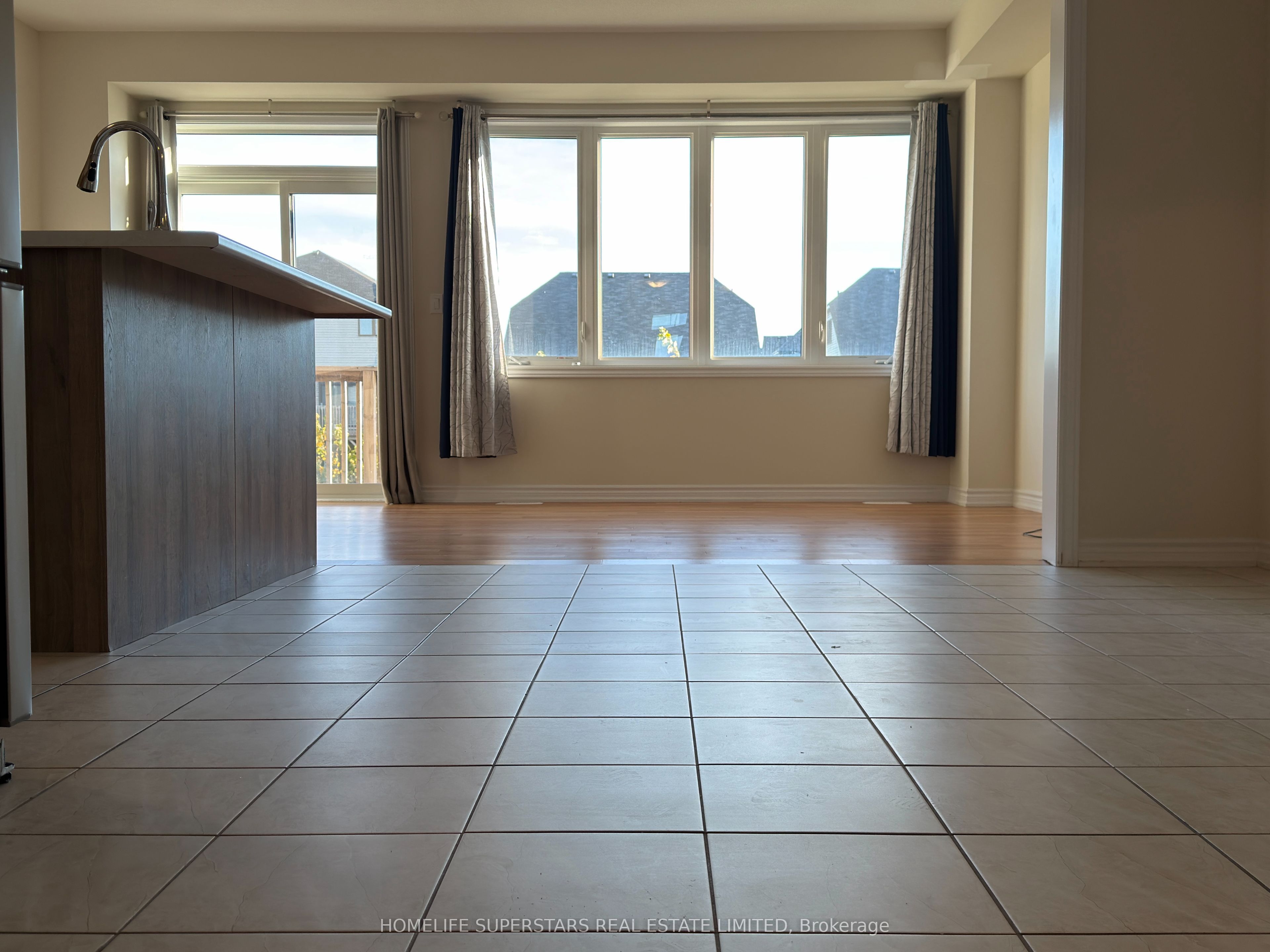 349 VANILLA Trail, Thorold 3